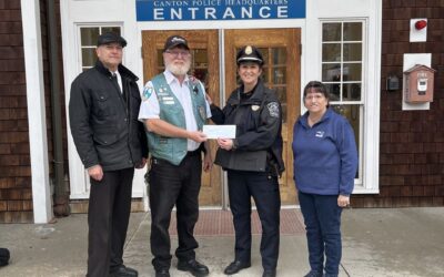 Blue Knights motorcycle group stops by to make a $5,000.00 daontion